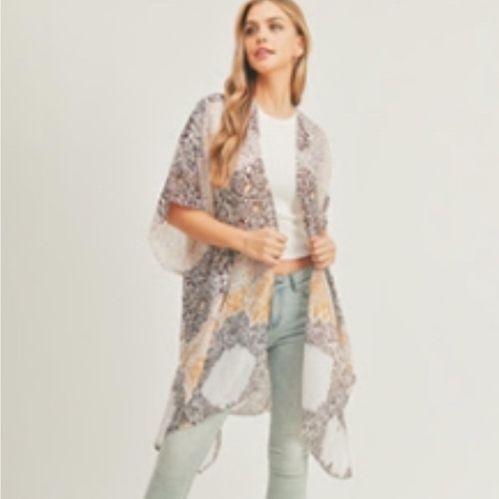 Chic Sheer Kimono With Pattern
